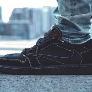 Nike Travis Scott Air Jordan cut low jack cactus black