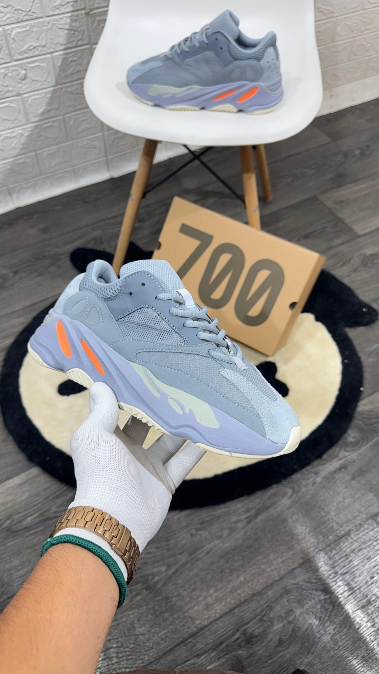 FIRST COPY ADIDAS YEEZY 700 INERTIA