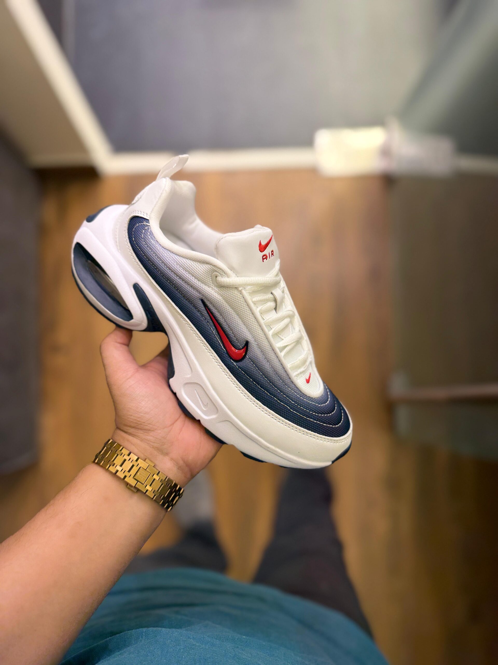 FIRST COPY NIKE AIRMAX PORTAL TRAINERS WHITE BLUE RED