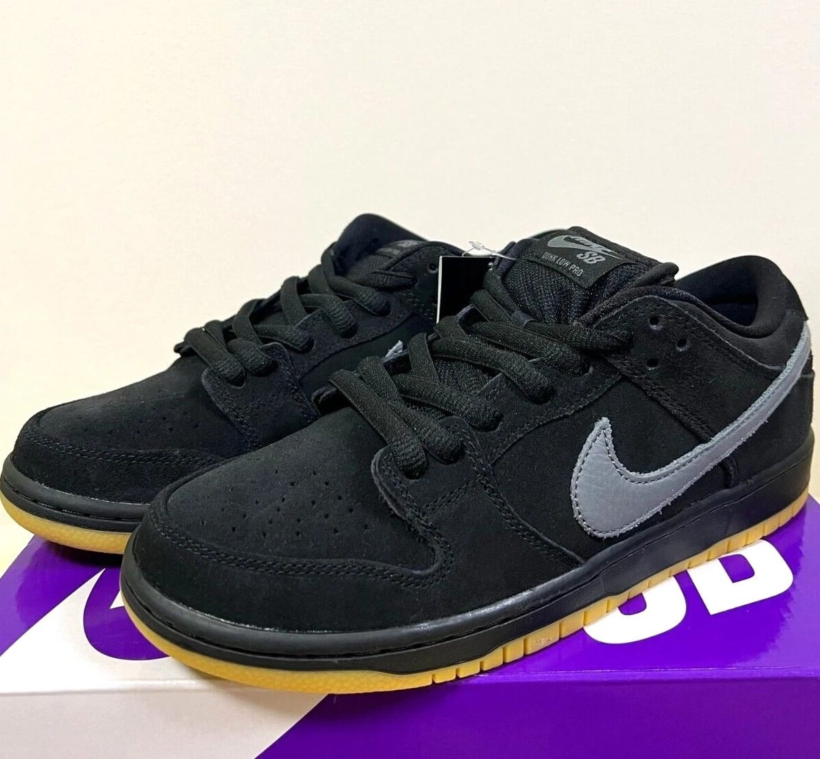 ua nike sb dunk low