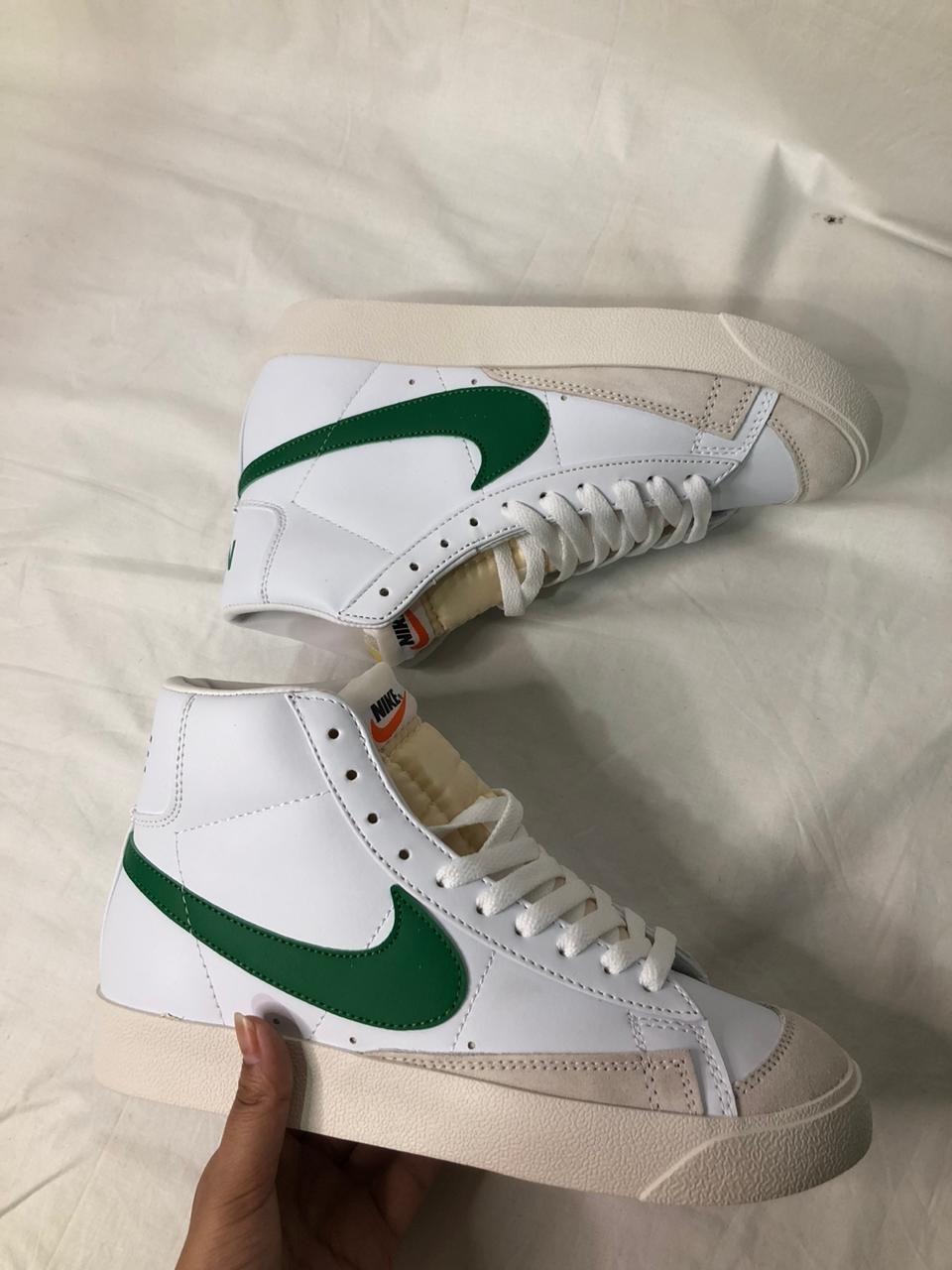 nike blazer vintage lucid green