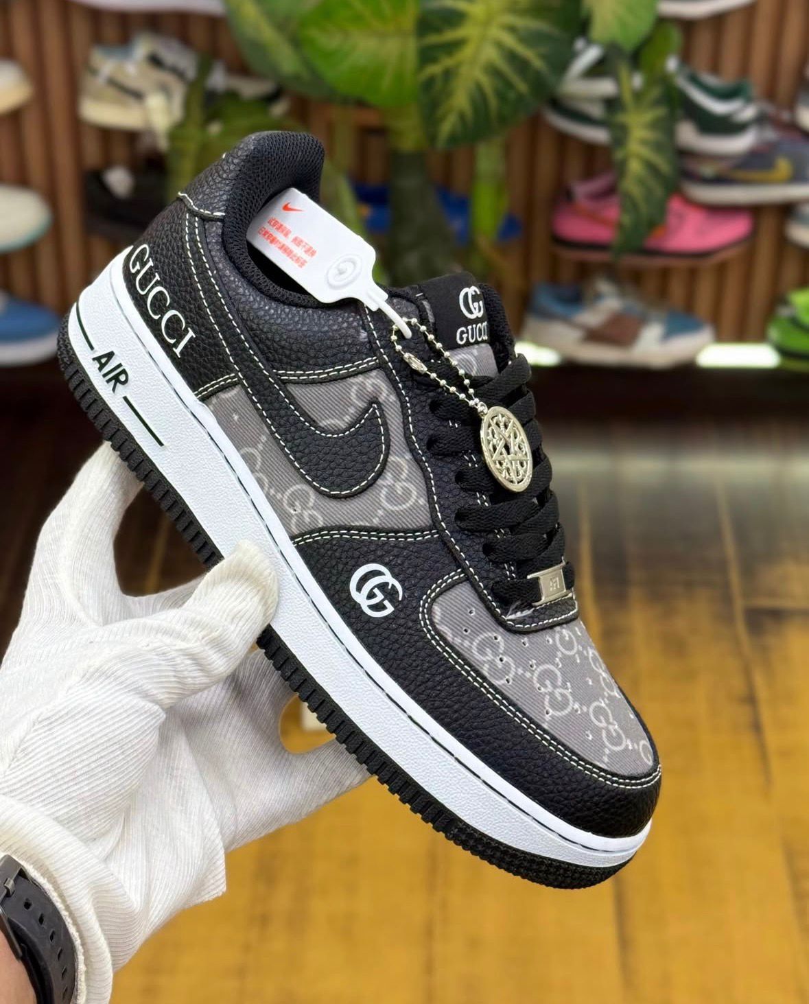 FIRST COPY NIKE AIRFORCE X GUCCI SHOES FOR MEN